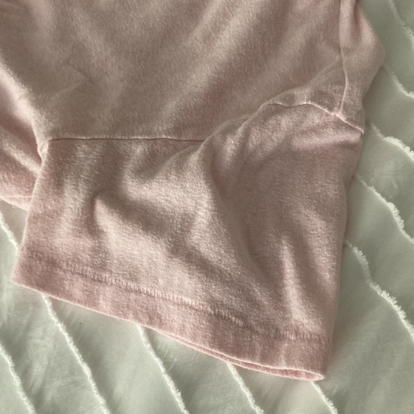 TNA soft tee ( Aritzia) - Picture 5 of 5